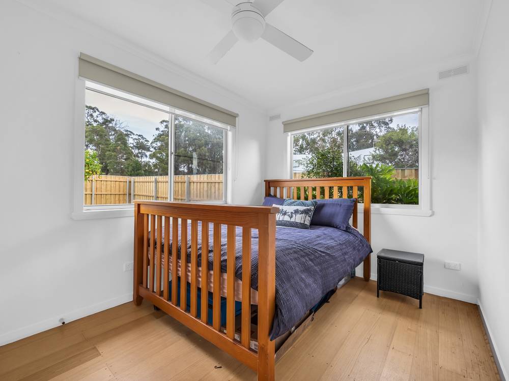 5 Hunter Street, MALLACOOTA, VIC 3892