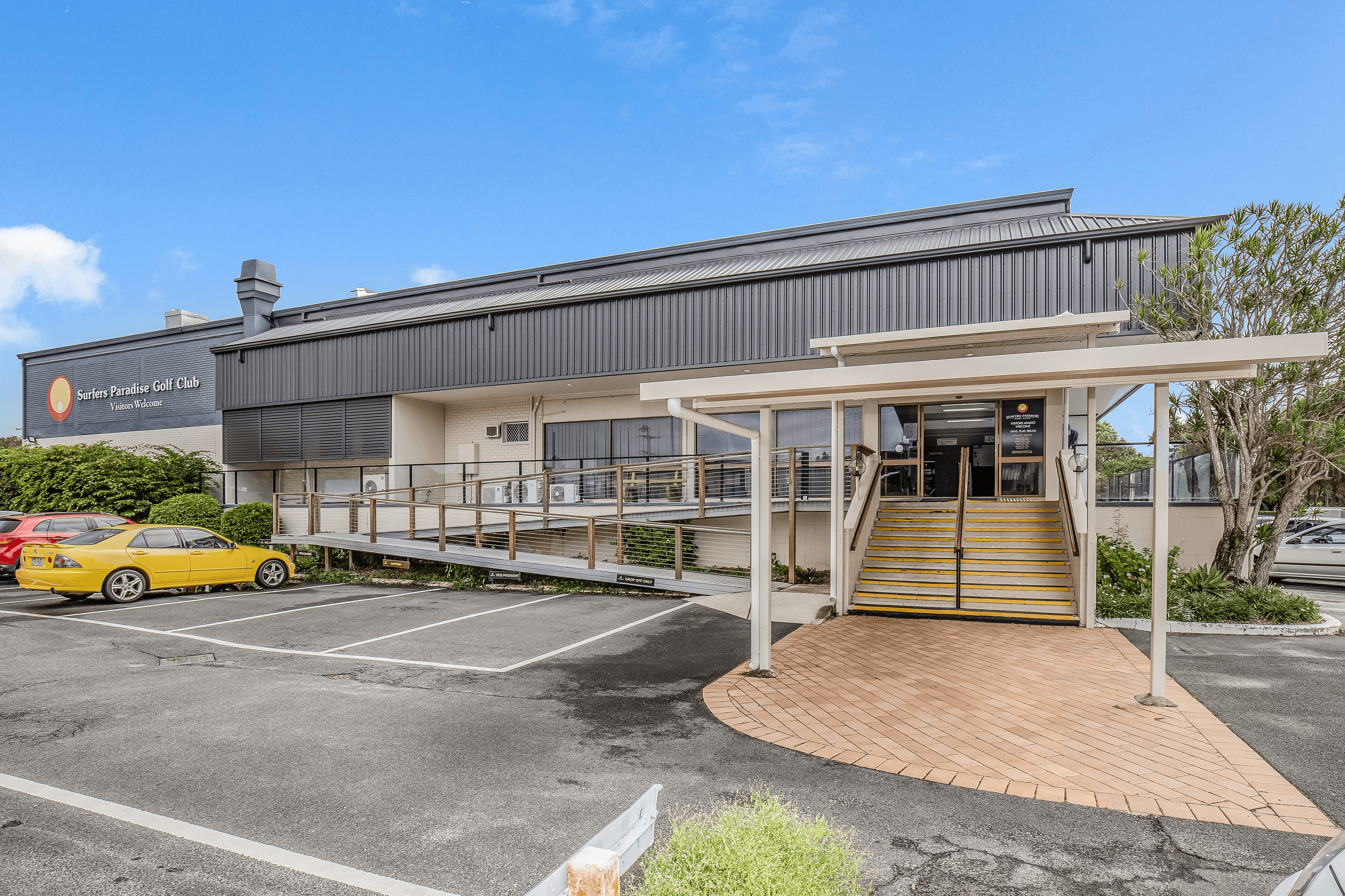 7/11 Fairway Drive, CLEAR ISLAND WATERS, QLD 4226