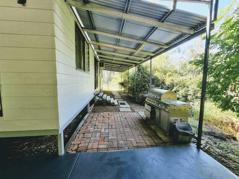 93 Larnook Street, Upper Lockyer, QLD 4352