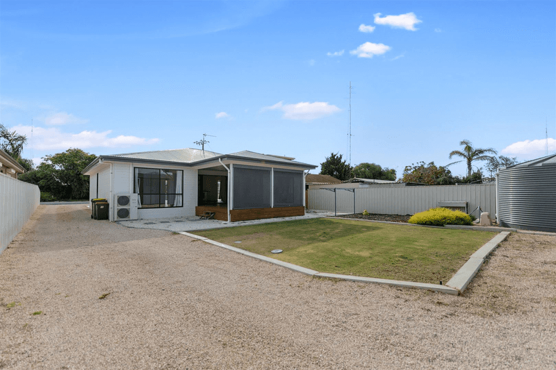 58 Trelawney Street, Moonta Bay, SA 5558