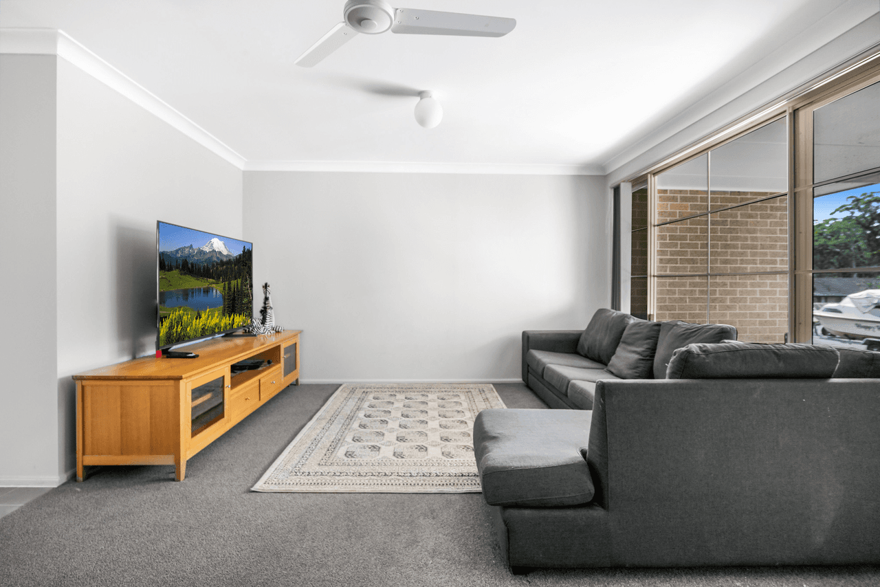 71 Coachwood Drive, MEDOWIE, NSW 2318