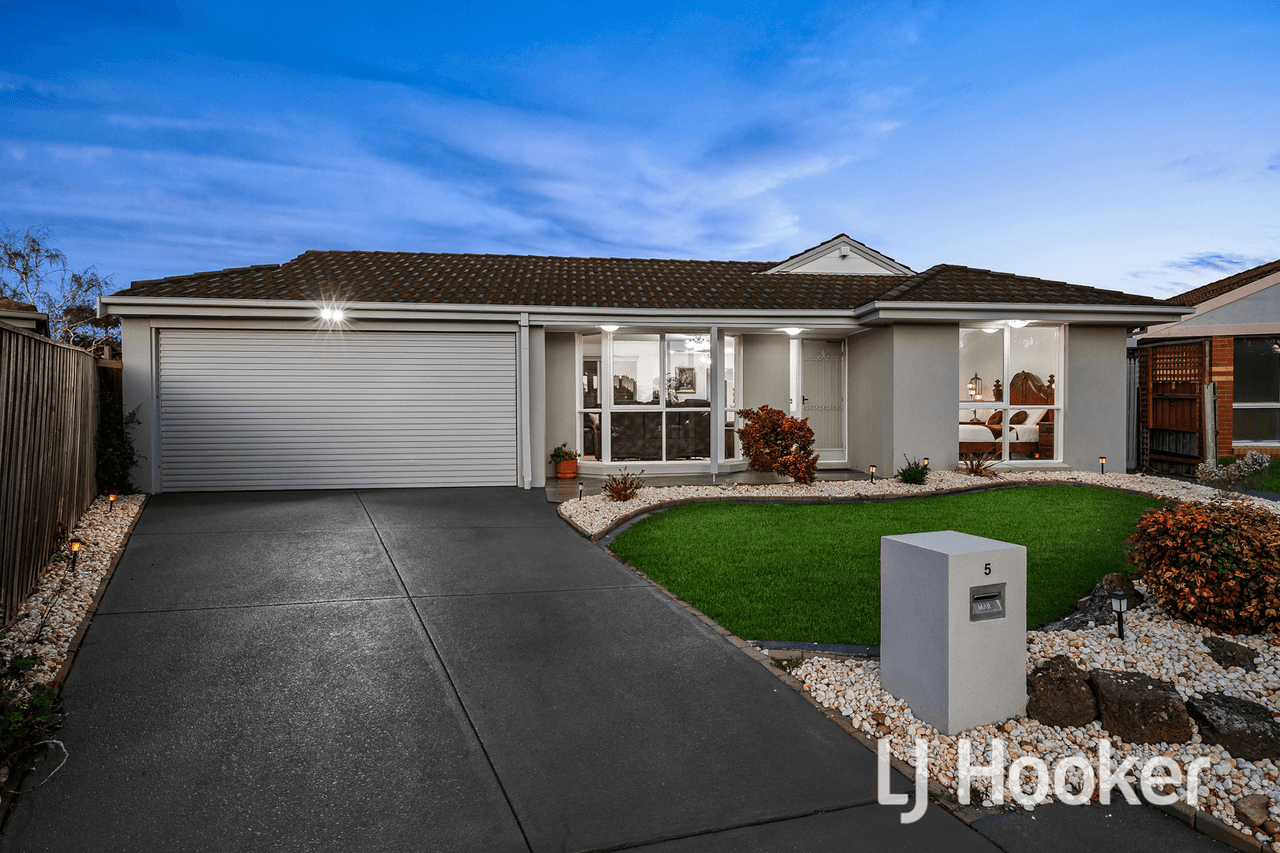 5 Gabriella Court, CRANBOURNE NORTH, VIC 3977