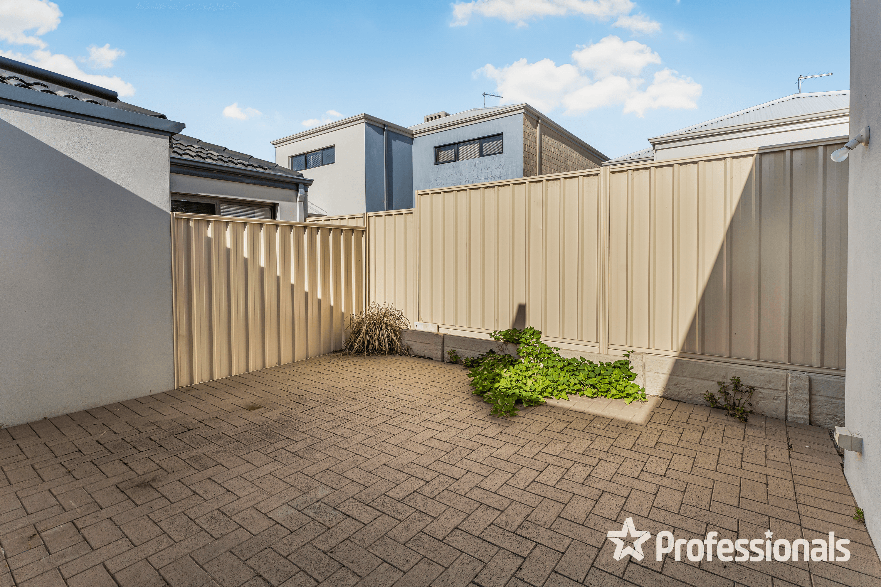 11B Wittering Crescent, BALGA, WA 6061