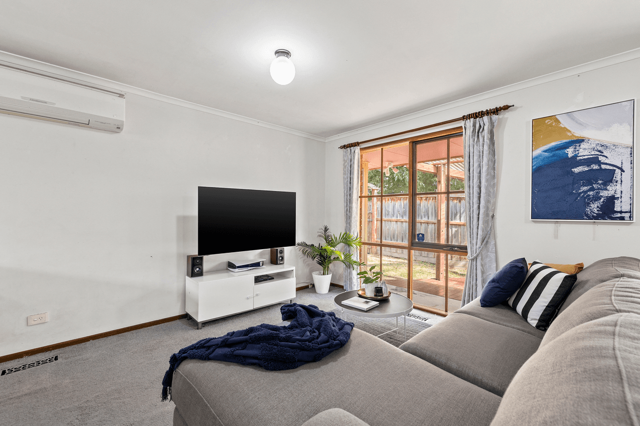 2/25 Hutton Avenue, FERNTREE GULLY, VIC 3156