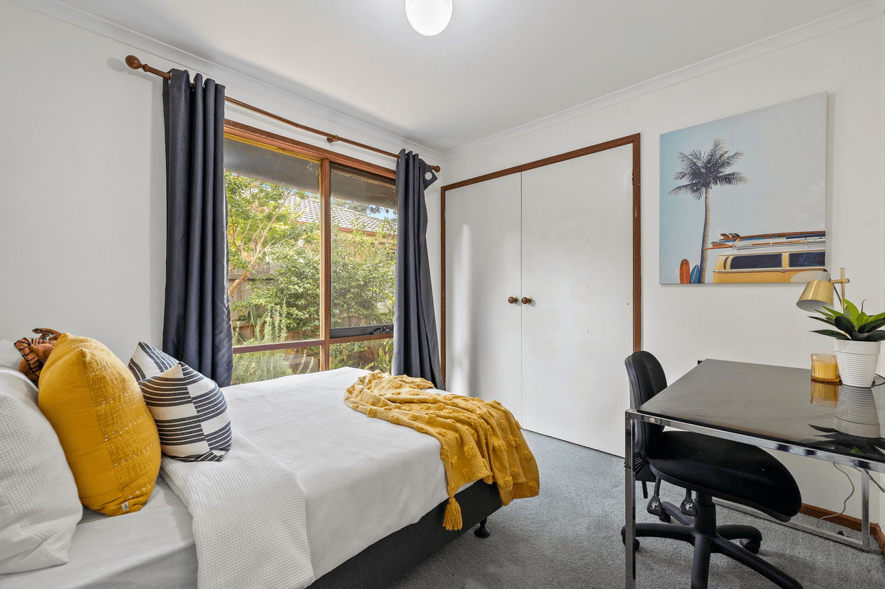 2/25 Hutton Avenue, FERNTREE GULLY, VIC 3156