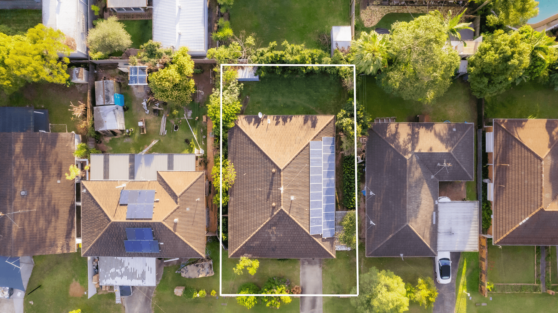 15 Grevillia Avenue, Southport, QLD 4215