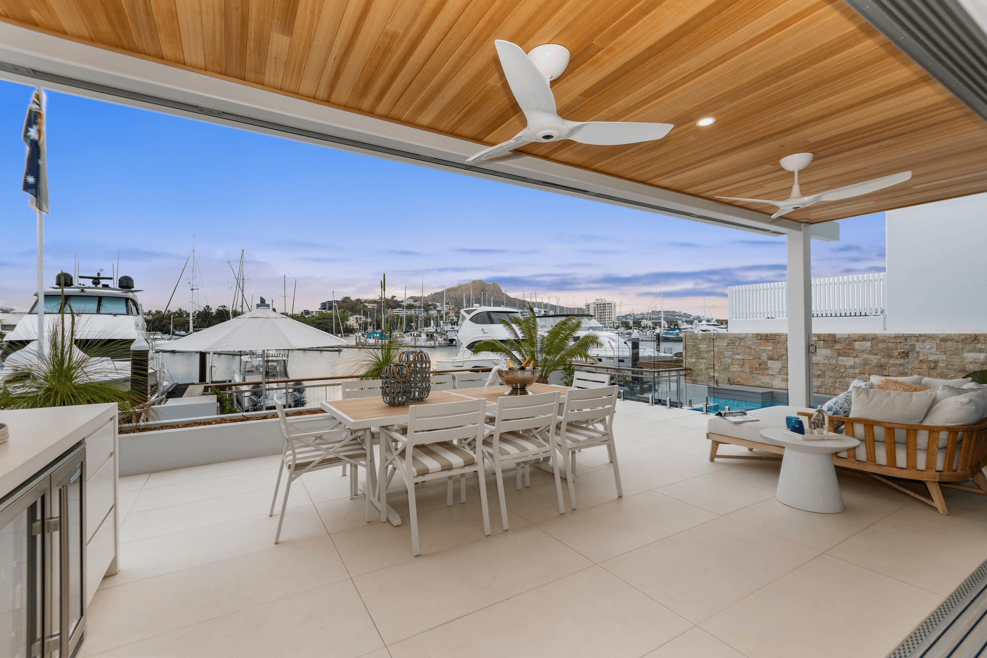 8/48-55 Sir Leslie Thiess Drive, Townsville City, QLD 4810