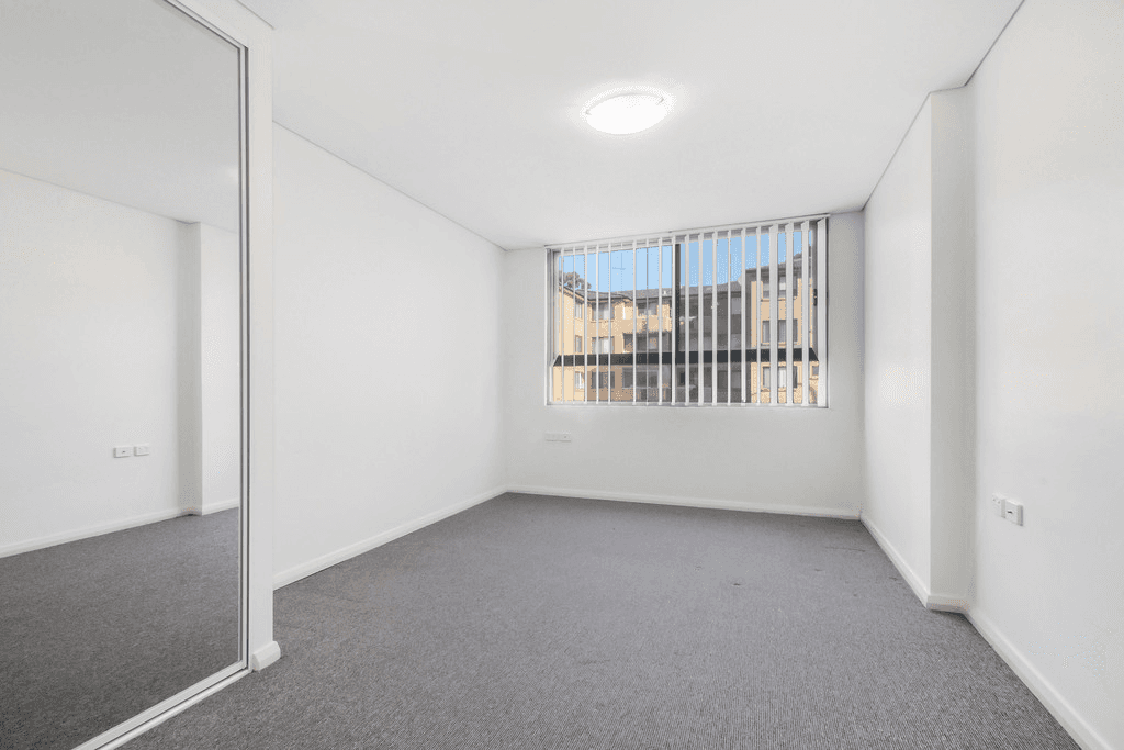 4/32 Castlereagh St, LIVERPOOL, NSW 2170