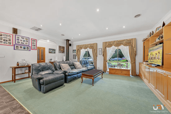 27 Stewart Street, BEVERIDGE, VIC 3753