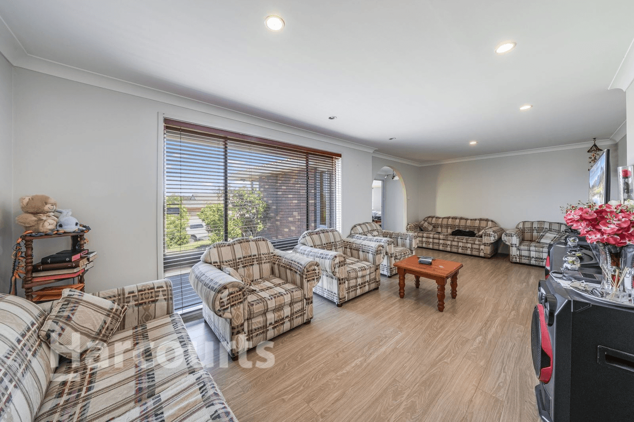 32 Trotwood Avenue, Ambarvale, NSW 2560