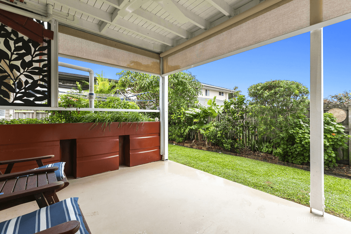 24 Skinner Crescent, Urangan, QLD 4655