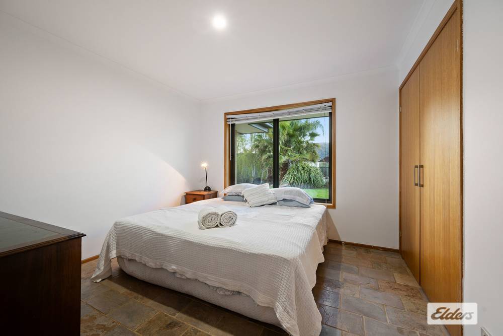 4 Crystal Creek Lane, Yackandandah, VIC 3749