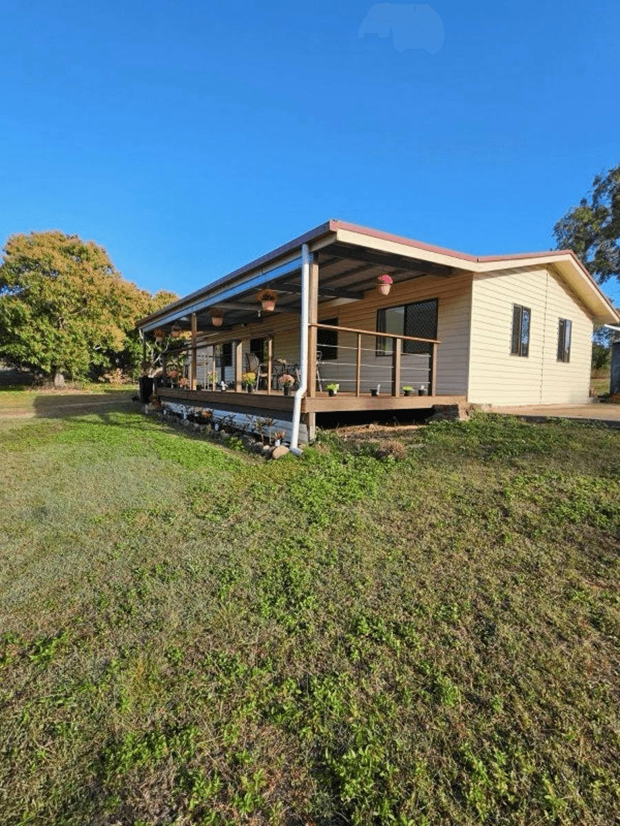 401 Midge Point Rd, BLOOMSBURRY, QLD 4799