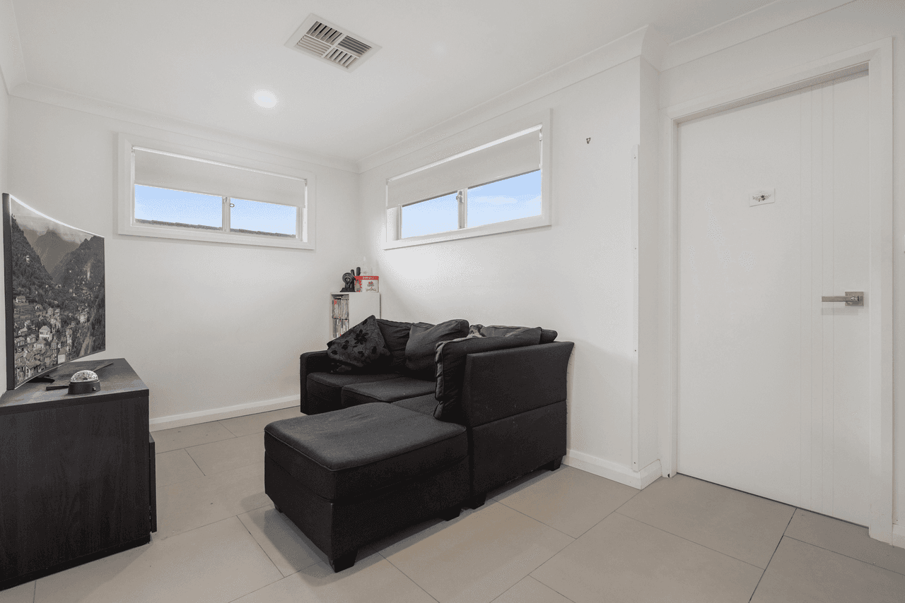 20b Walker Street, ORAN PARK, NSW 2570