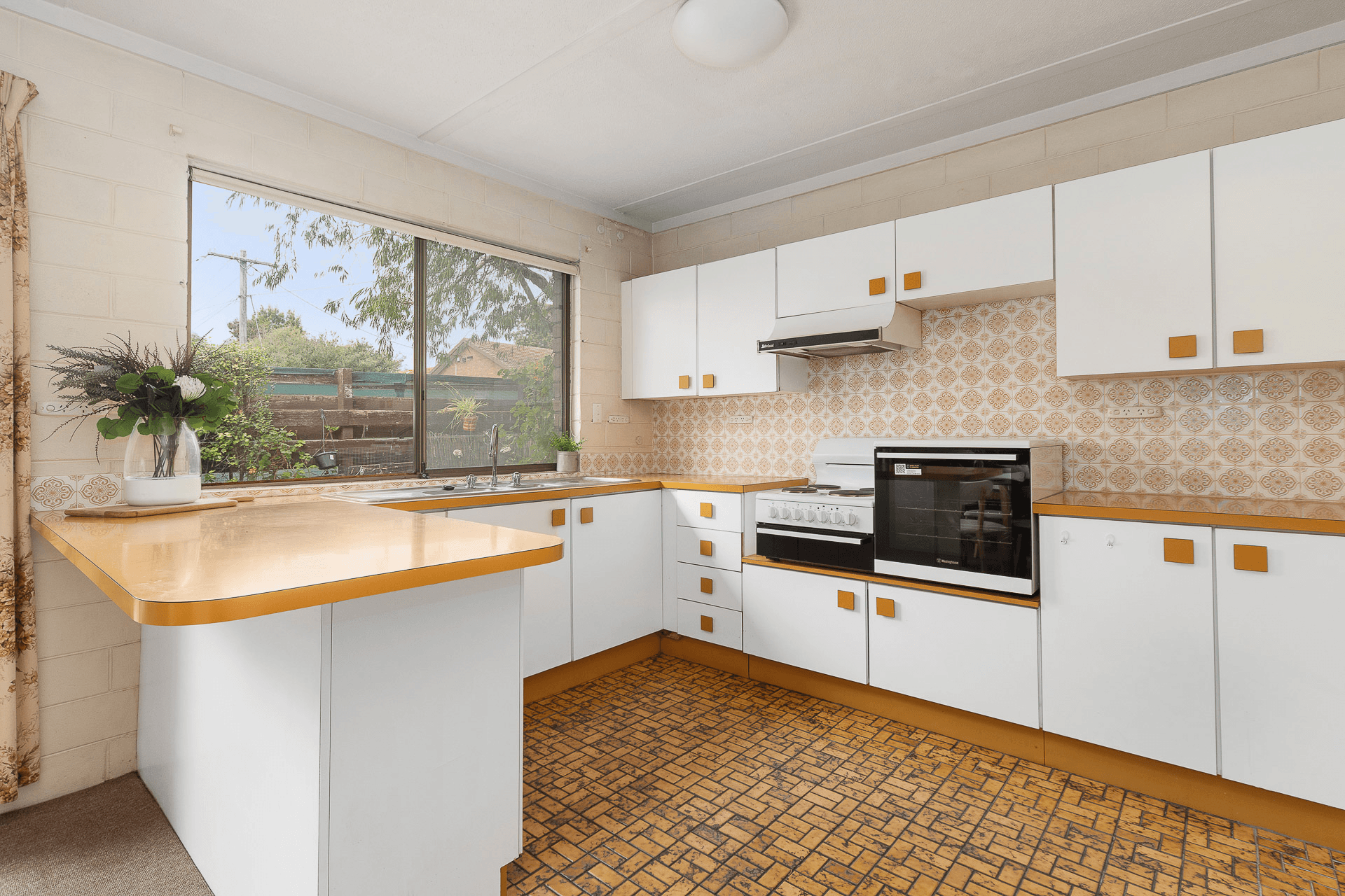 12B Holmes Street, Frankston, VIC 3199