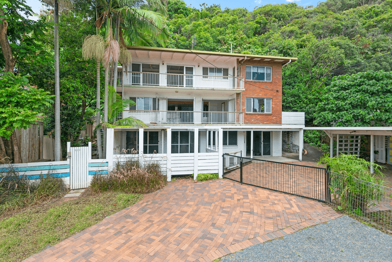 822 Pacific Parade, CURRUMBIN, QLD 4223