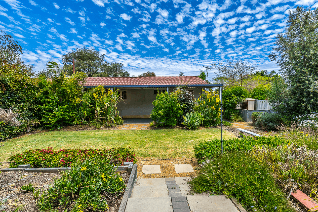 13/26A CONNELL Way, GIRRAWHEEN, WA 6064