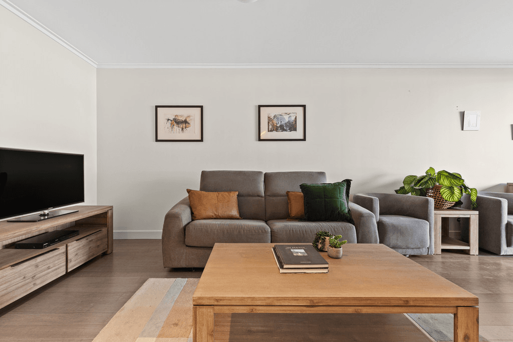 2304/8 Eve Street, ERSKINEVILLE, NSW 2043