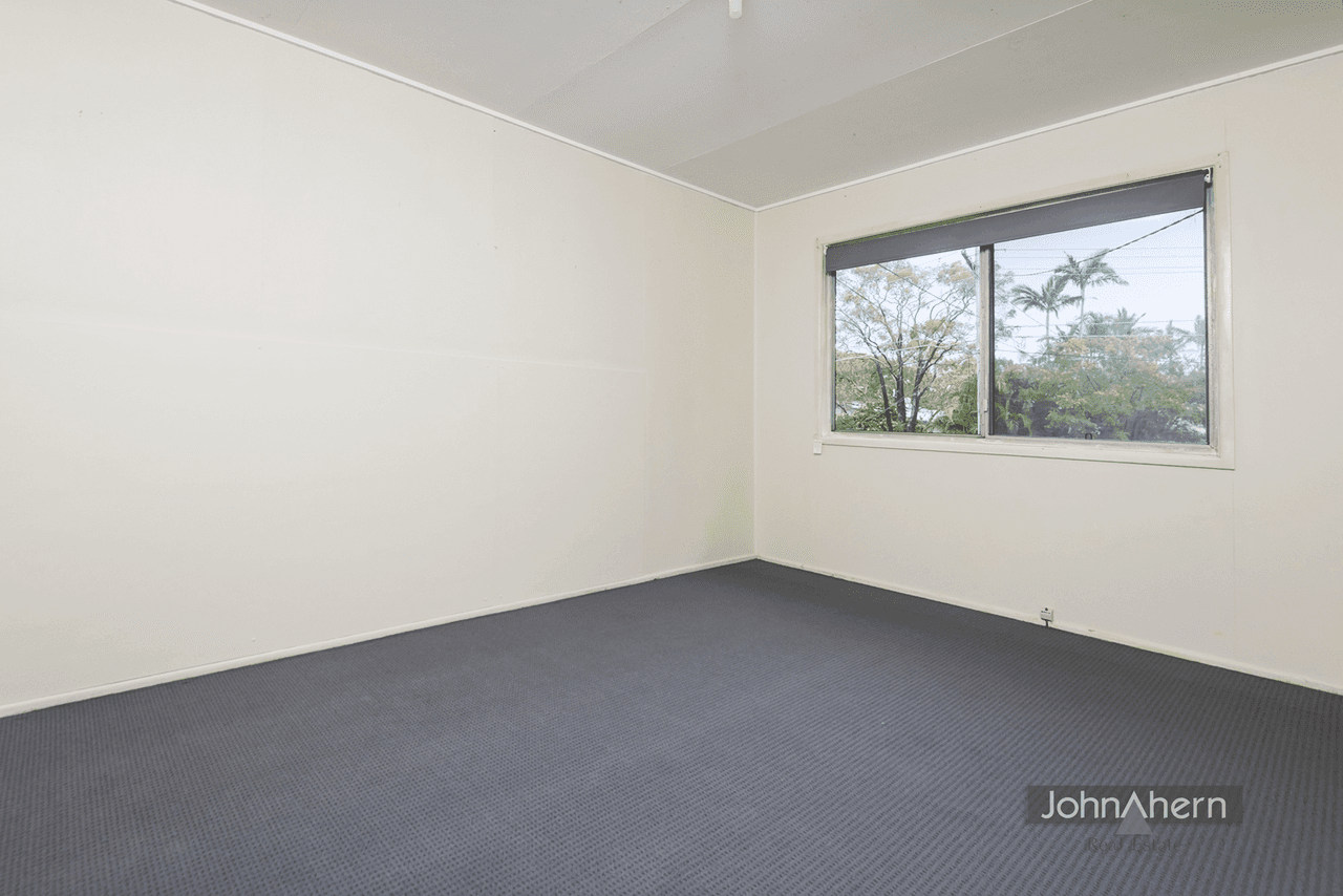 4 Gidgee Street, Kingston, QLD 4114