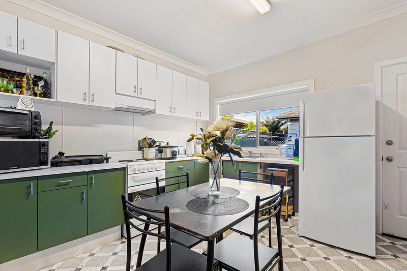 64 Bangalow Street, ETTALONG BEACH, NSW 2257