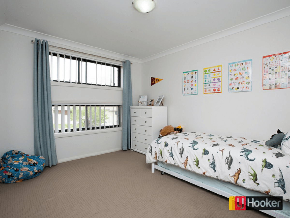 1 Water Gum Close, OXLEY VALE, NSW 2340