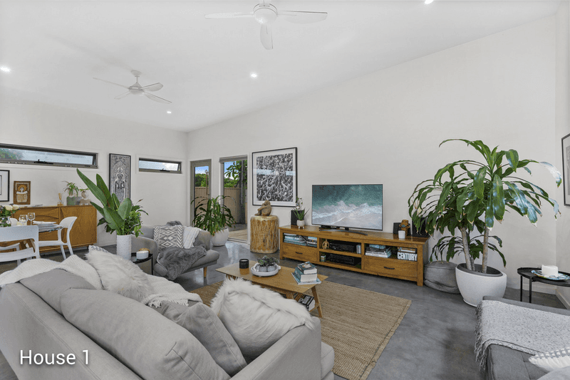 6A & 6B Christine Avenue, BURLEIGH HEADS, QLD 4220