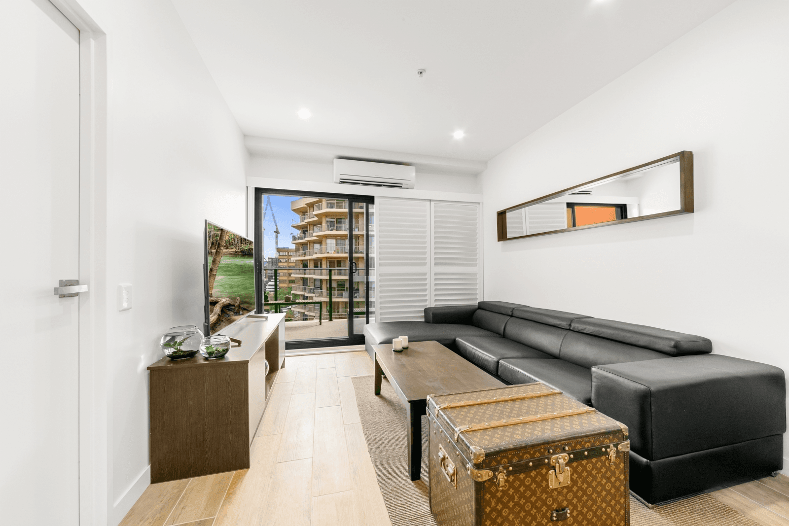 606/25 Mann Street, Gosford, NSW 2250