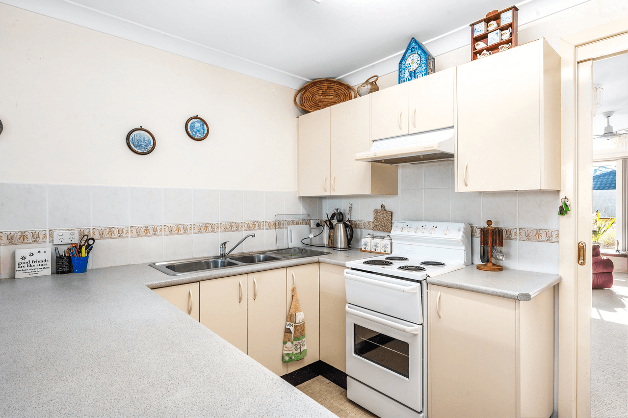 8/4 Cowmeadow Road, Mount Hutton, NSW 2290