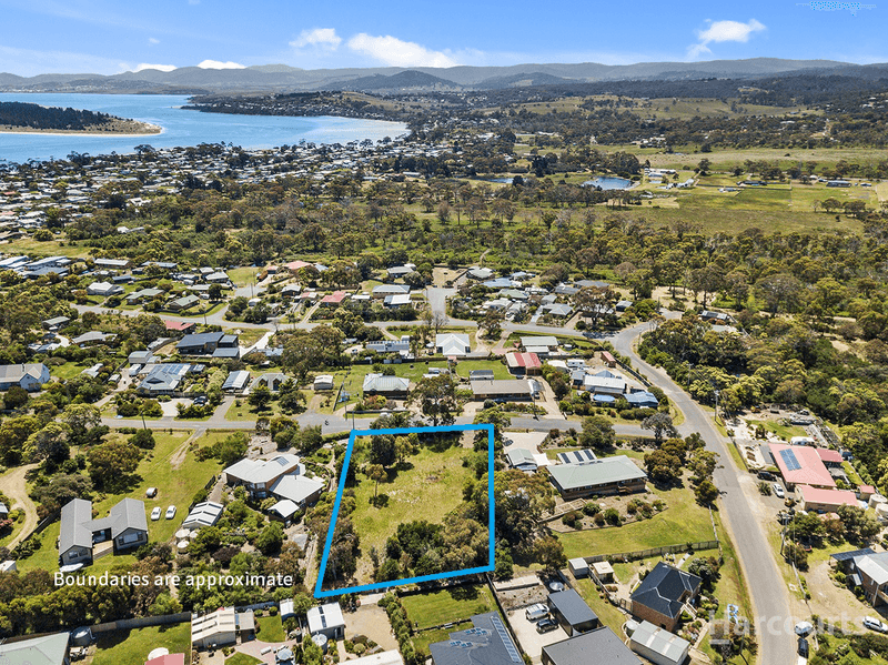 4 Cootamundra Court, DODGES FERRY, TAS 7173