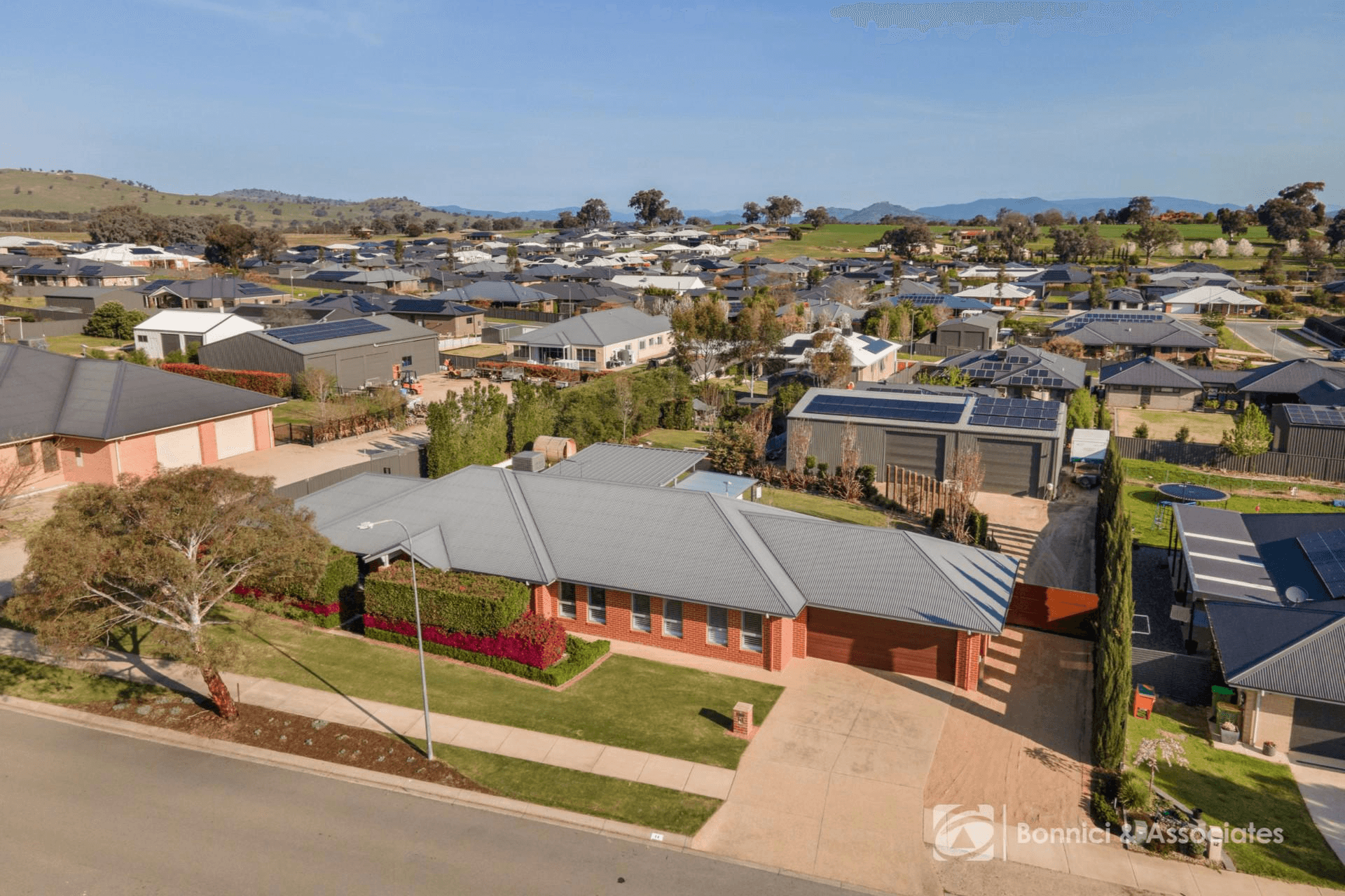 14 Stirling Way, Thurgoona, NSW 2640