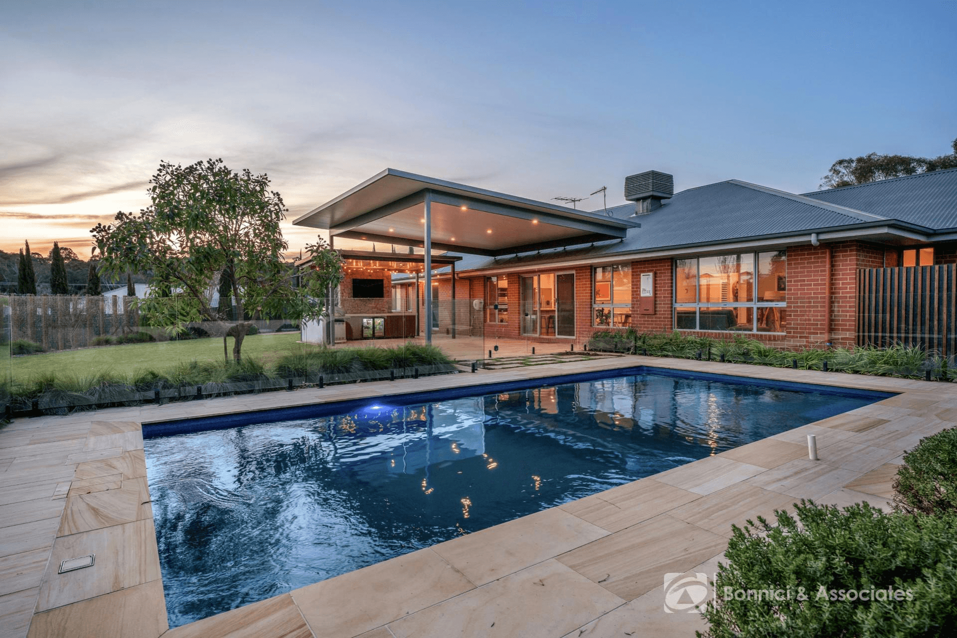 14 Stirling Way, Thurgoona, NSW 2640