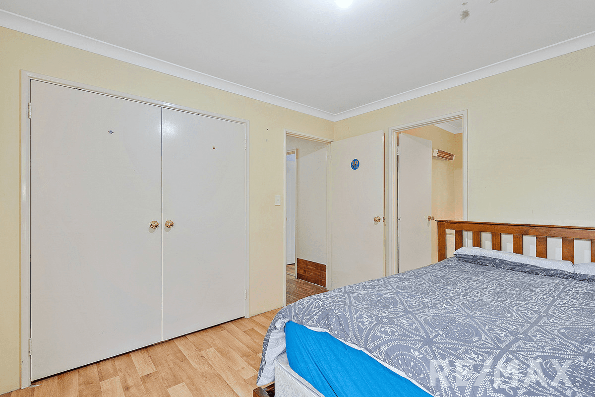 4/2 Murdoch Drive, Greenfields, WA 6210