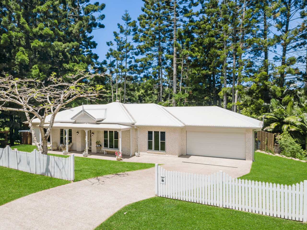 27 Bradman Drive, CURRUMBIN VALLEY, QLD 4223