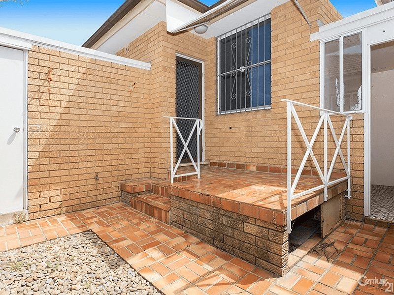1/136 Russell Avenue, Dolls Point, NSW 2219