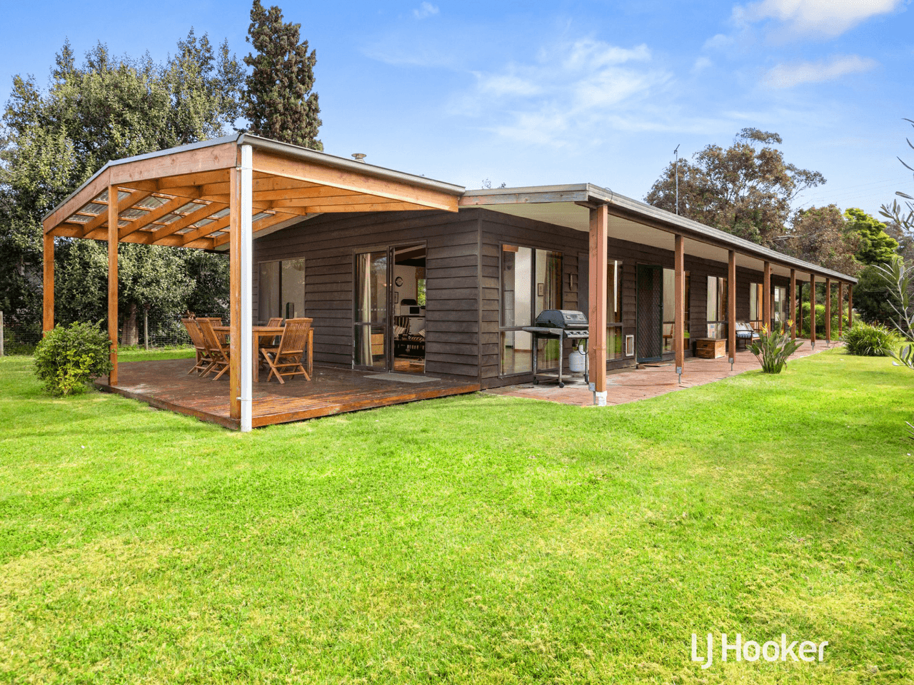 4 Florida Avenue, INVERLOCH, VIC 3996