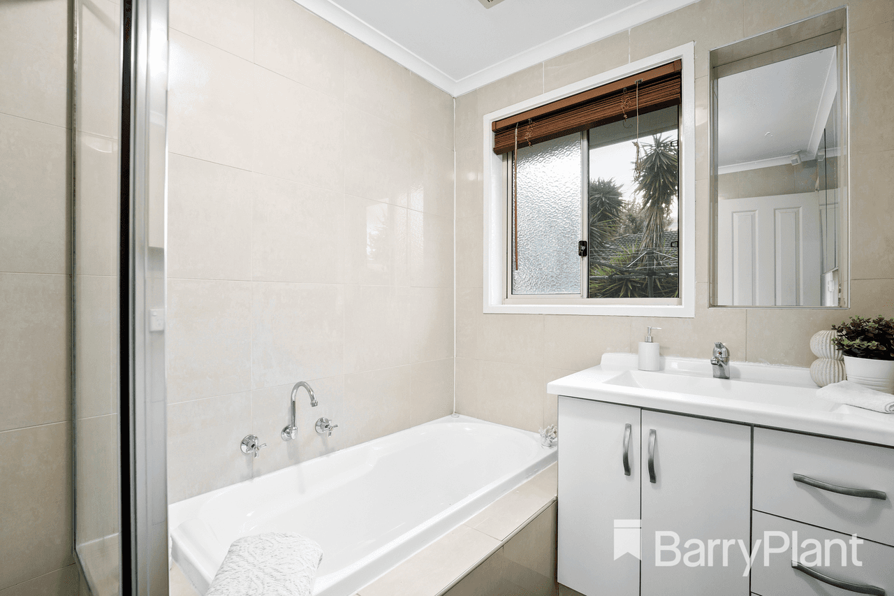 10 Jasmine Drive, Mill Park, VIC 3082