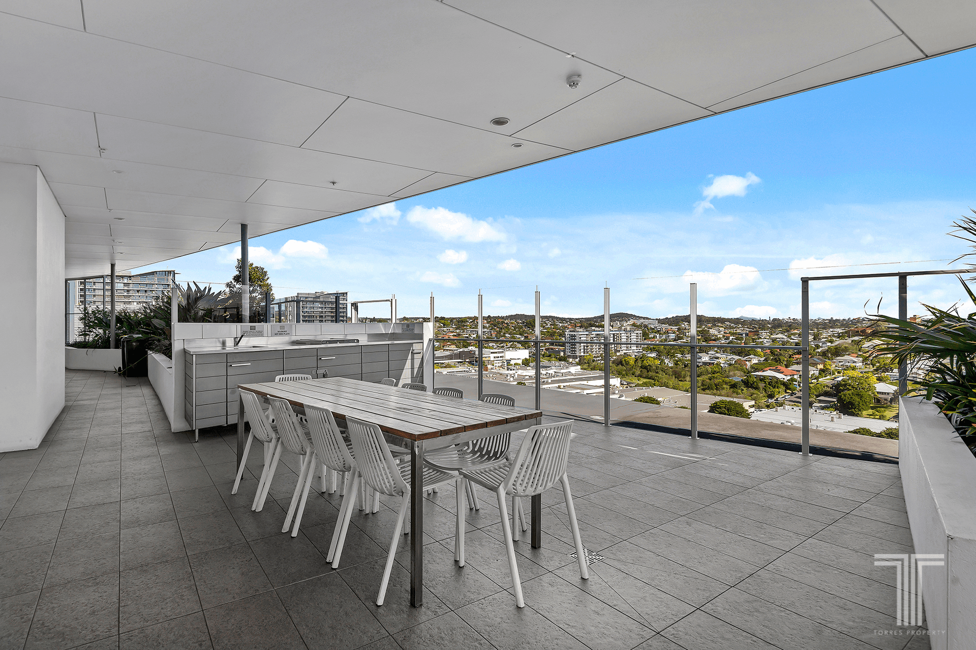 1062/123 Cavendish Road, Coorparoo, QLD 4151