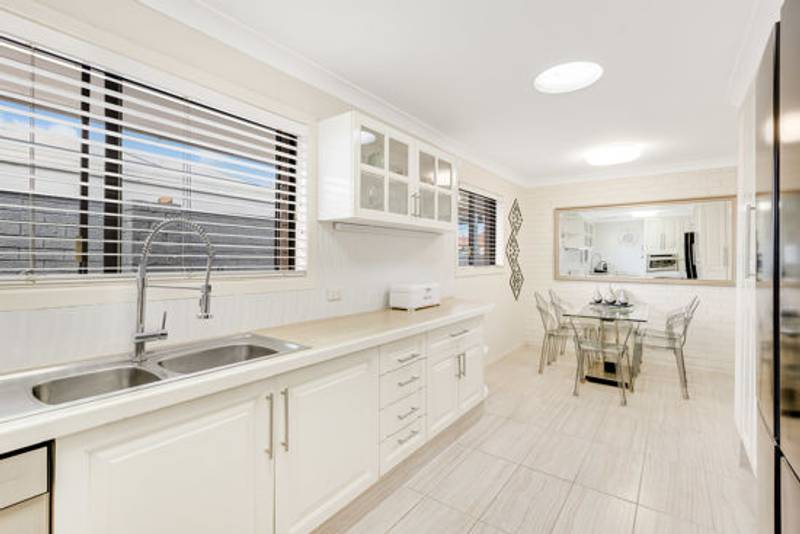 49 Jacaranda Avenue, TWEED HEADS WEST, NSW 2485