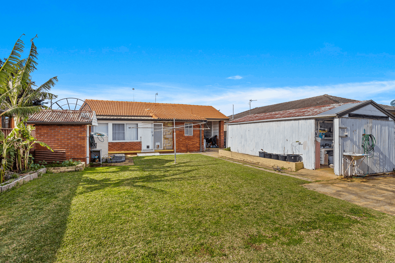 16 Shellharbour Road, LAKE ILLAWARRA, NSW 2528