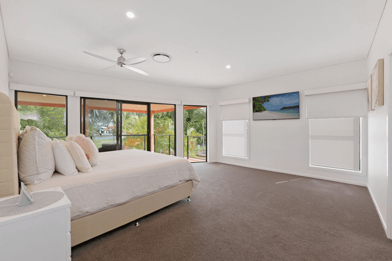 7 Midden Place, PELICAN WATERS, QLD 4551