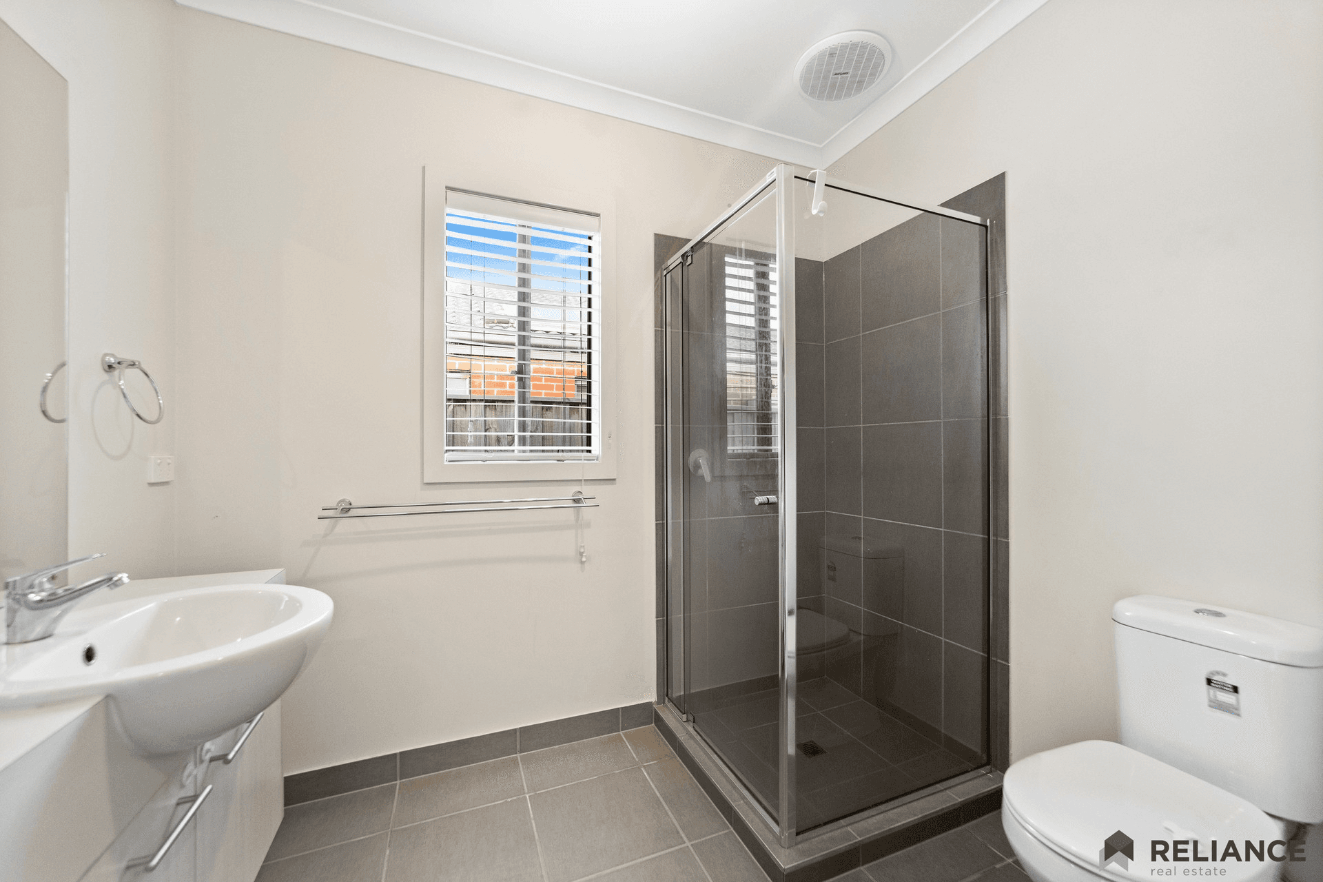 65 Ayesha Avenue, Melton South, VIC 3338