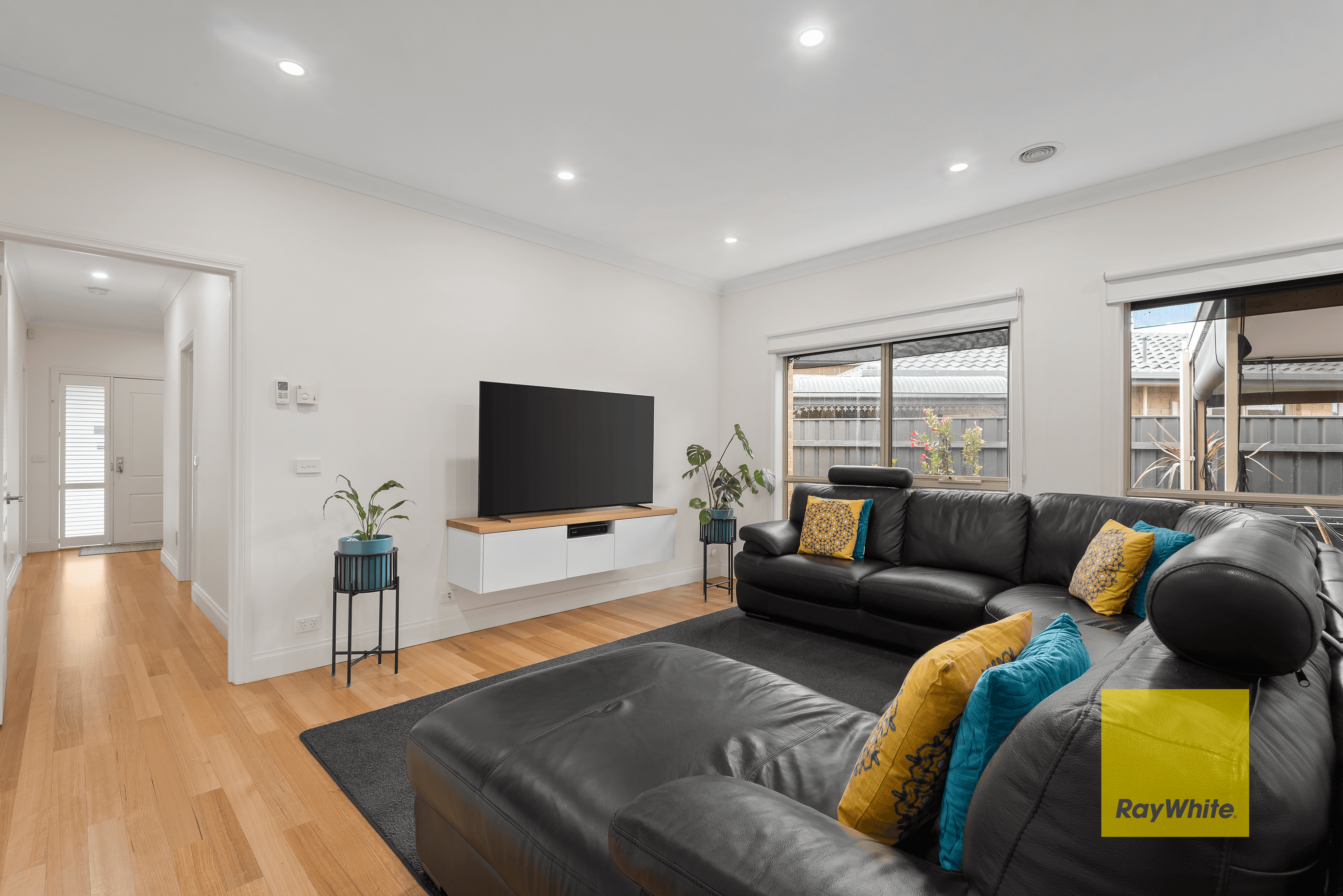 1/17 Strathire Gardens, HAMLYN HEIGHTS, VIC 3215
