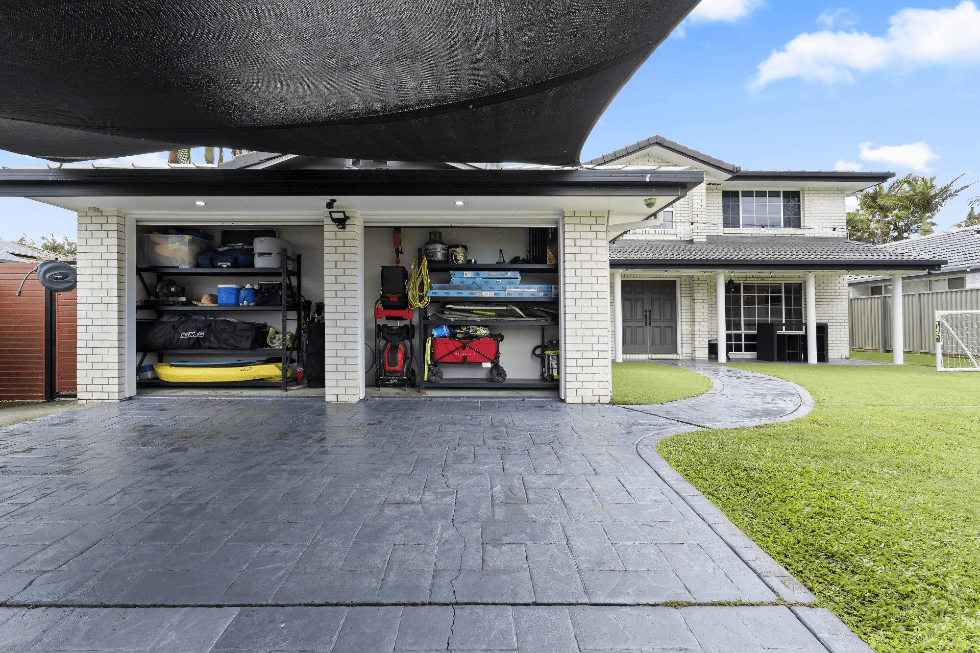 7 Lakewood Court, HELENSVALE, QLD 4212