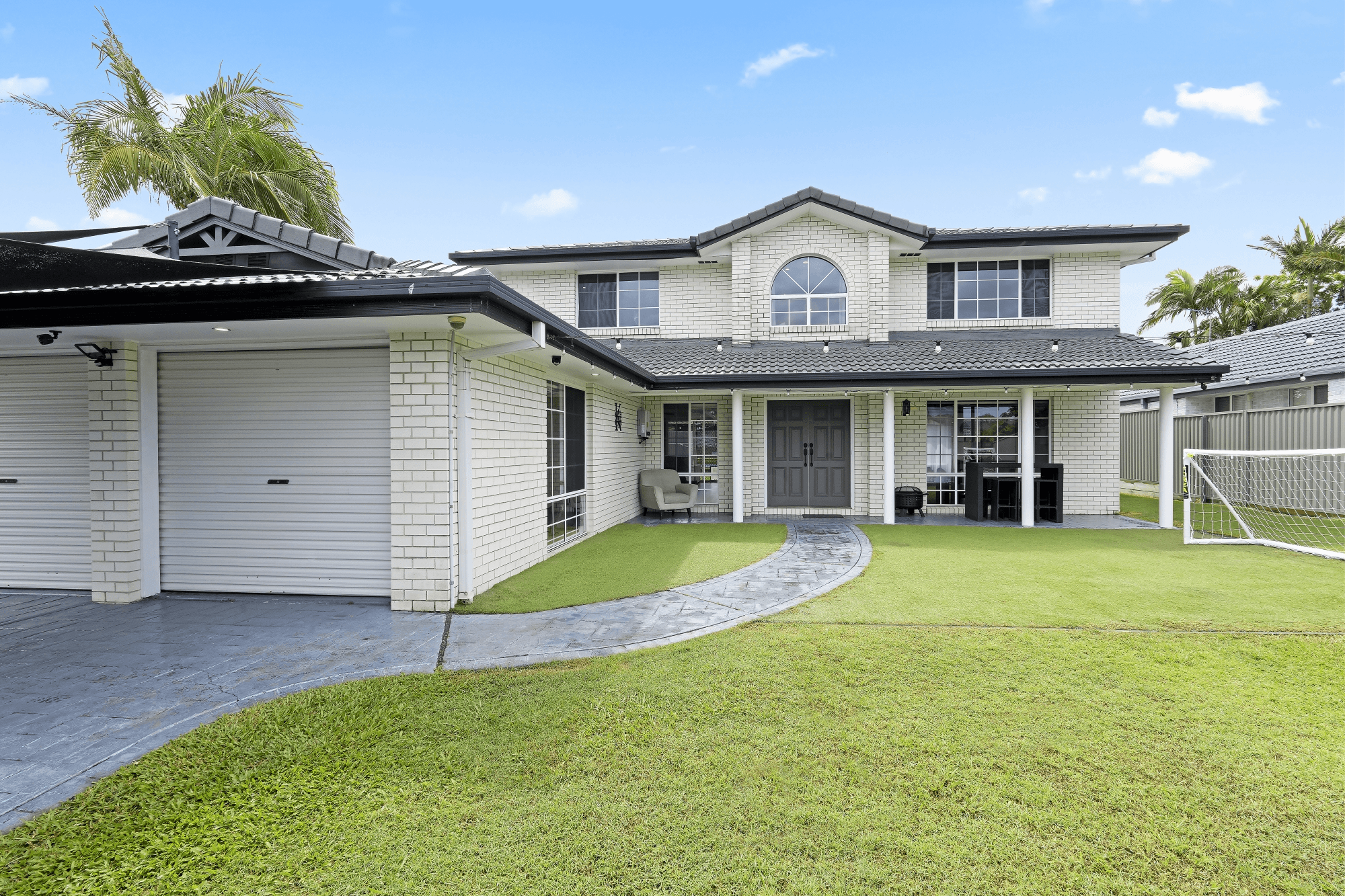 7 Lakewood Court, HELENSVALE, QLD 4212