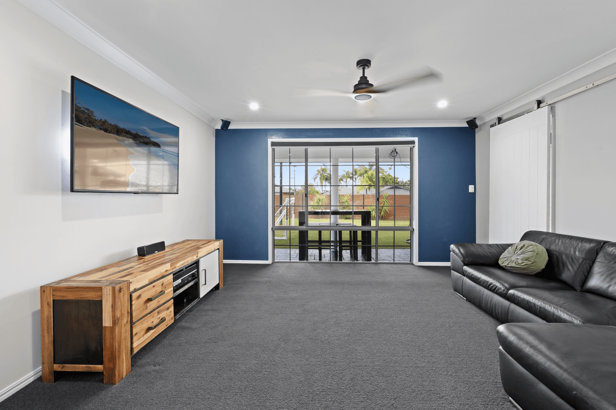 7 Lakewood Court, HELENSVALE, QLD 4212