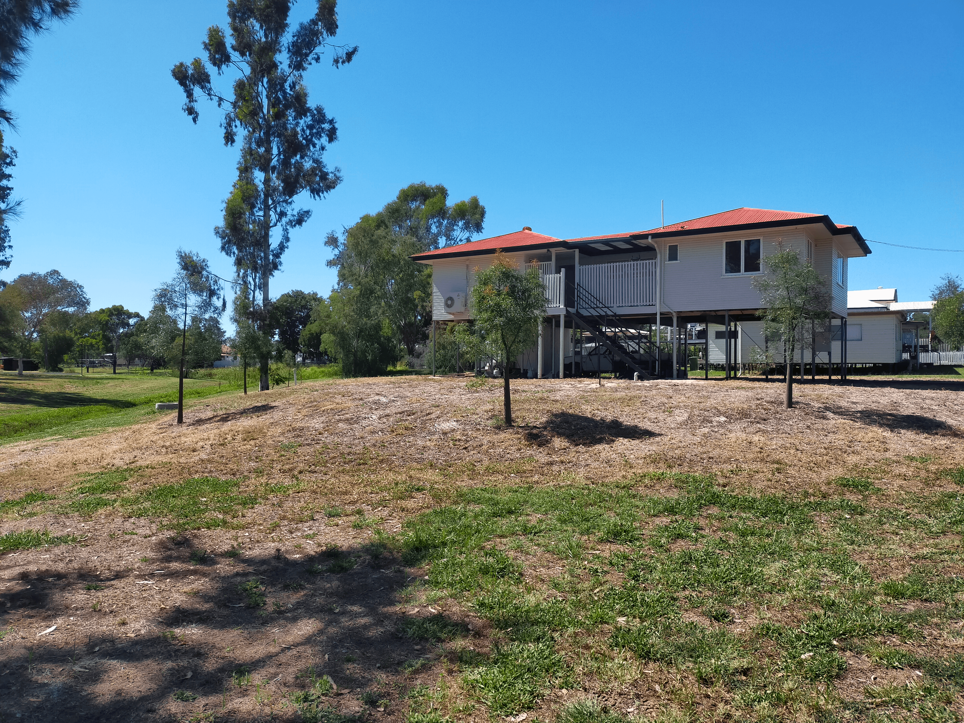 4 Quintin Street, ROMA, QLD 4455