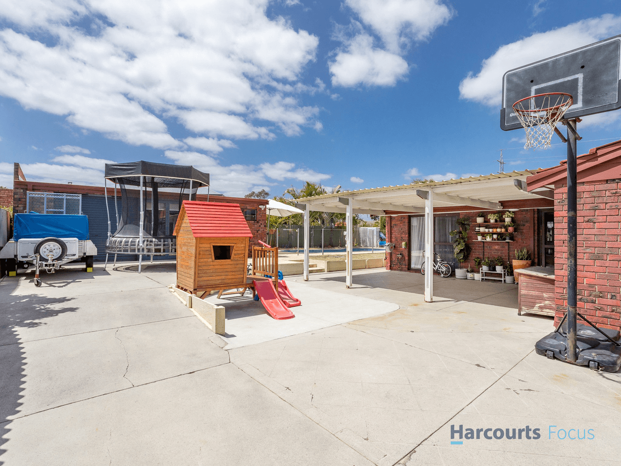 42 Laughton Way, LEEMING, WA 6149