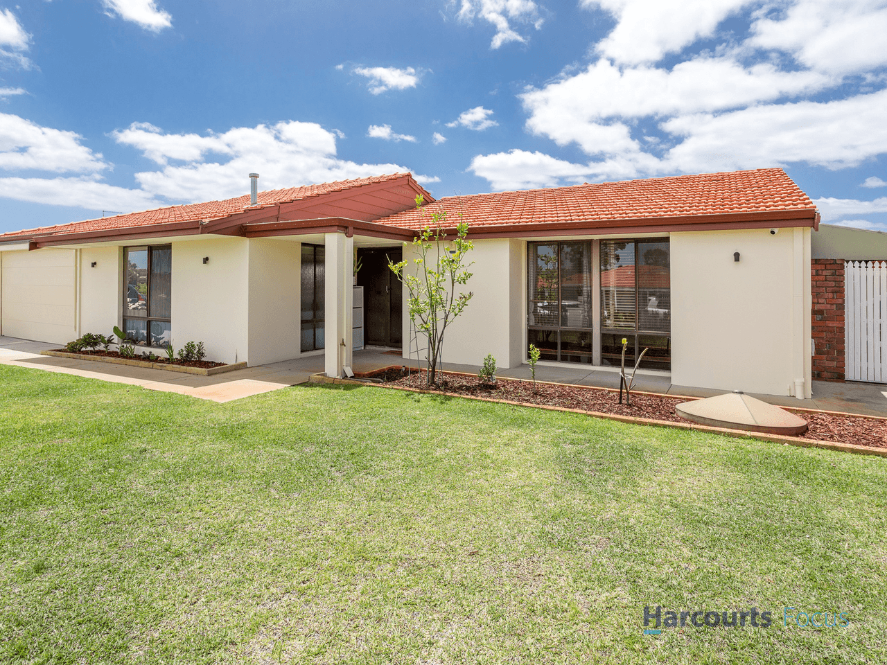 42 Laughton Way, LEEMING, WA 6149