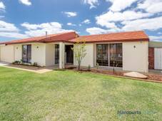 42 Laughton Way, LEEMING, WA 6149