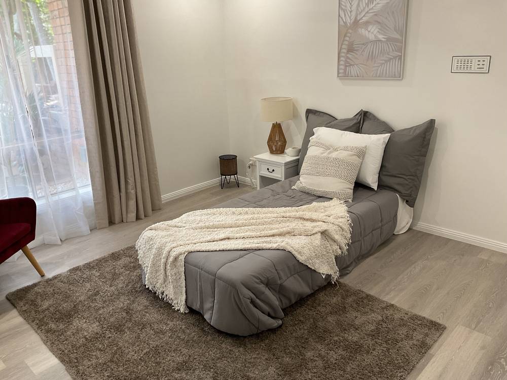 24 UPLANDS DRIVE, PARKWOOD, QLD 4214